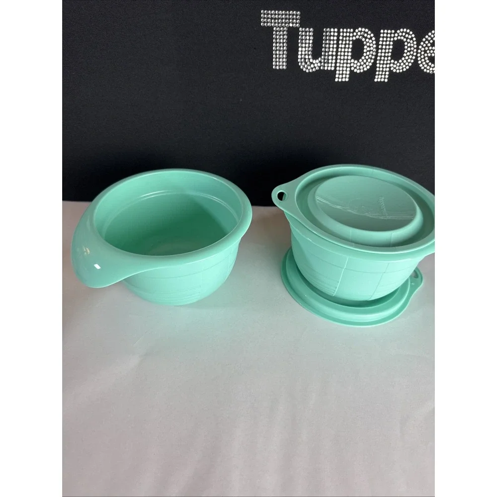 Tupperware Mixing Measuring Bowl Matching Seal Mint Green 2.5 Cup / 625ml Set !